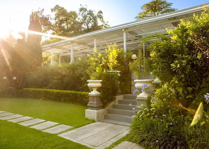 Fairlawns Boutique Hotel & Spa